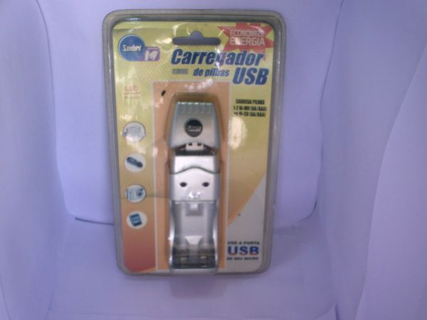 Carregador de pilhas USB
